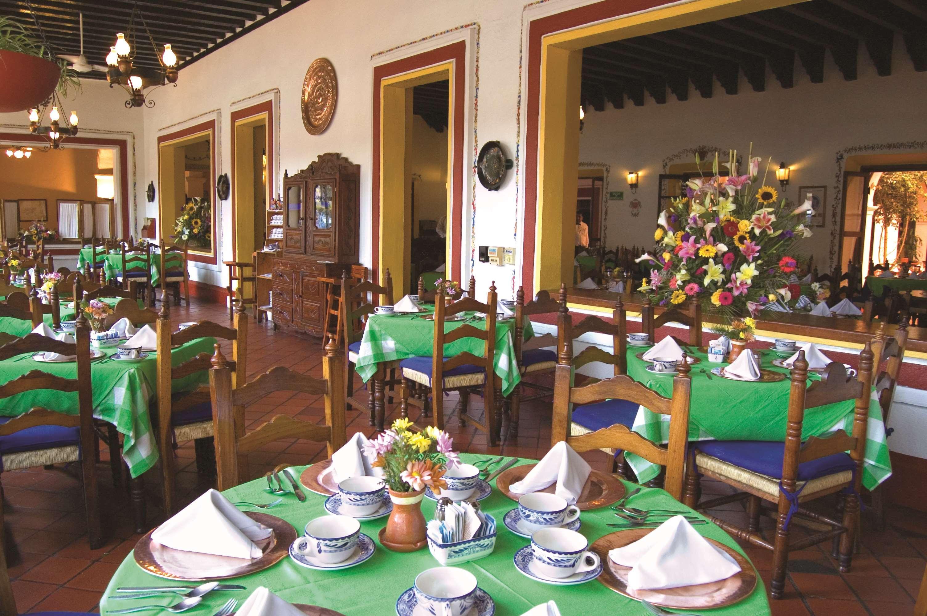 Best Western Plus Posada De Don Vasco Patzcuaro Restoran gambar